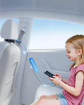 60cm retractable OHLPRO charging cable demonstration